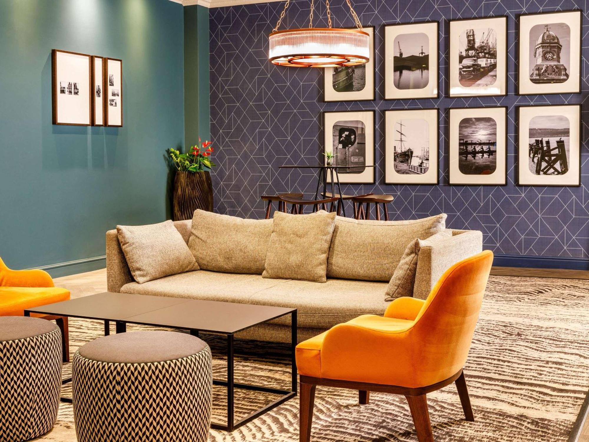 Mercure Cardiff North Hotel Екстериор снимка
